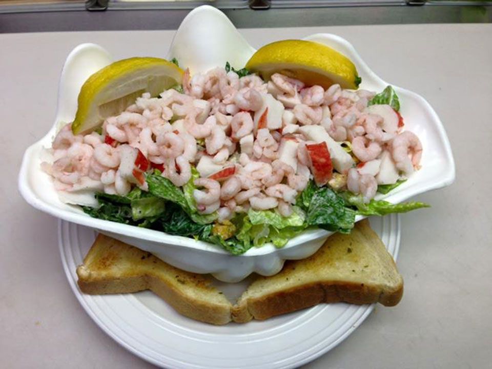 Crisp garden salad